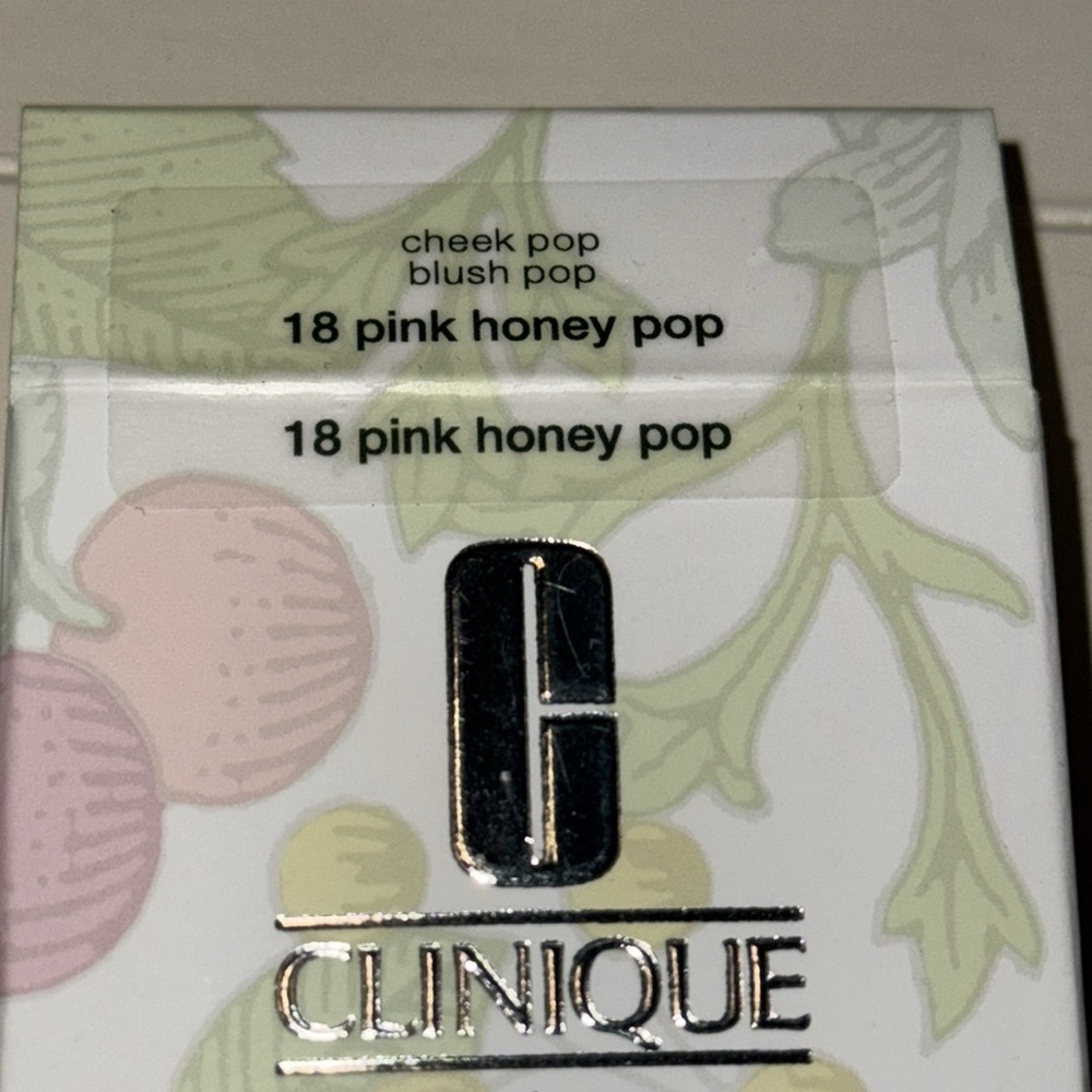 Clinique cheek pop blush - Picture 3 of 4